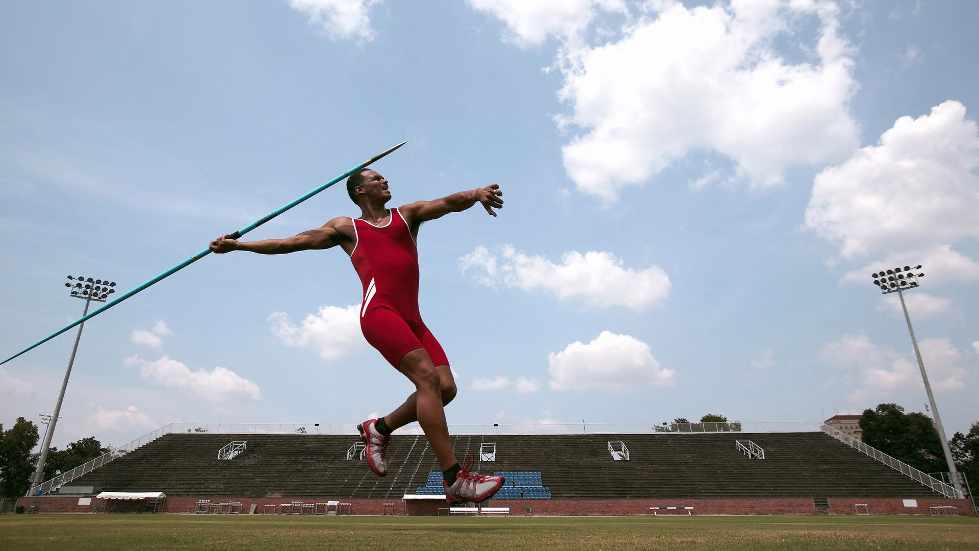 世界杯：阿根廷点球大战淘汰荷兰 场面火药味十足引发广泛争议