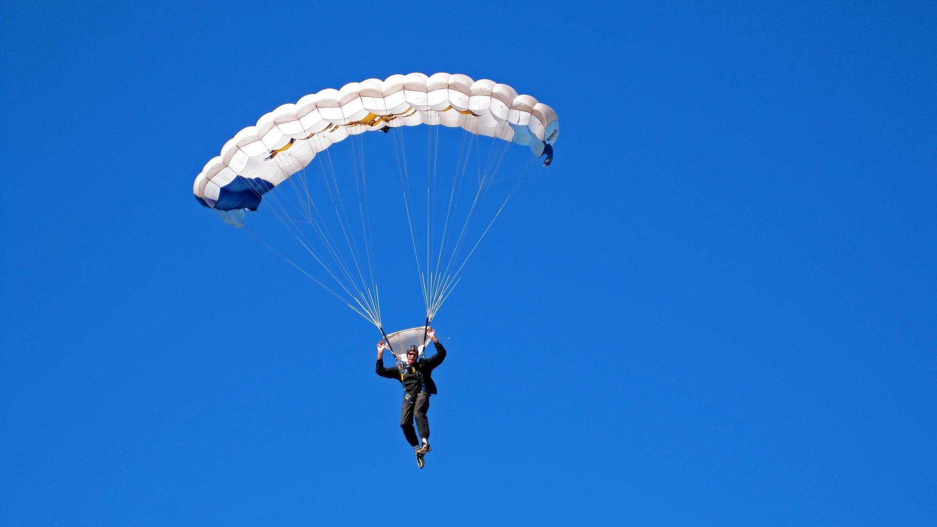 足球比赛中的裁判争议